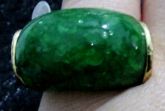 Anel verde com dourado