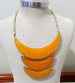 Colar em degradê laranja