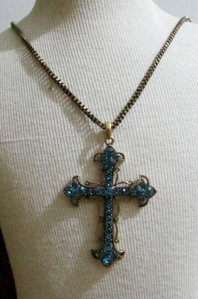 Crucifixo azul