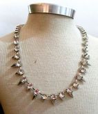 Colar spike com strass prateado