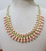 Colar com strass rosa