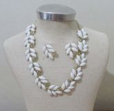 Conjunto folhas brancas