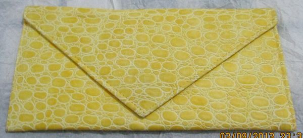 Bolsa carteira amarela, imitação de couro de cobra