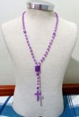 Colar terço de plastico roxo
